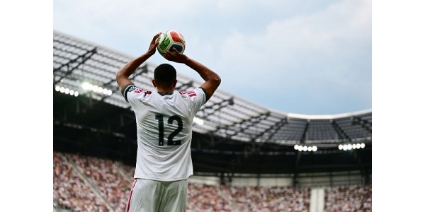 Trent Alexander-Arnold heeft tijdens de voorbereiding het vertrouwen van zijn nieuwe coach gewonnen Trent Alexander-Arnold heeft tijdens de voorbereiding het vertrouwen van zijn nieuwe coach gewonnen